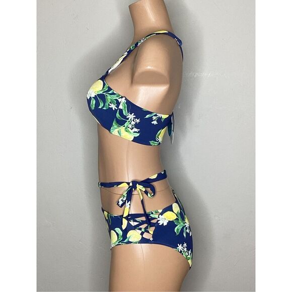 New. WET L.A lemon navy swimsuit. Medium - Picture 9 of 12
